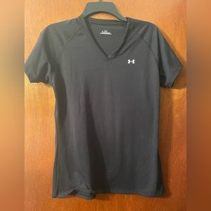 Womens sunder armour shirt